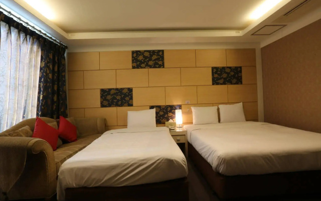 Metro Tourist Hotel