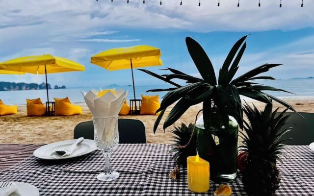 Long Beach Club Krabi