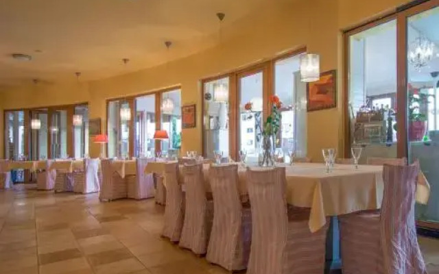 Hotel Slunecna Louka