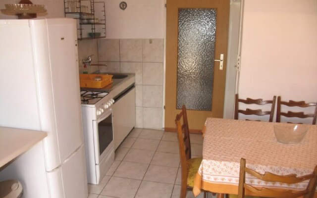 Apartment Božidar