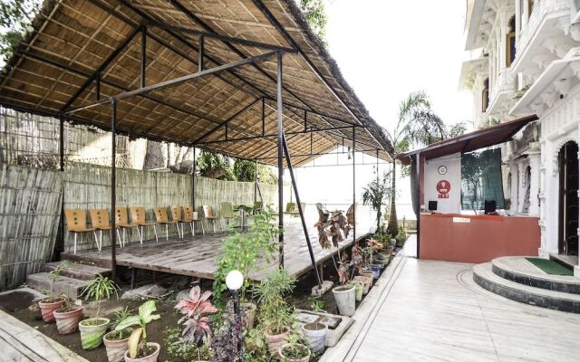 OYO 10704 Hotel Lake Haveli