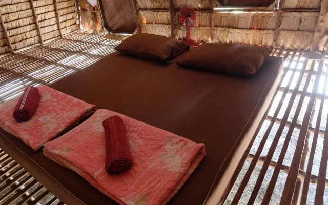 Mr. Chuoi Bar and Hut