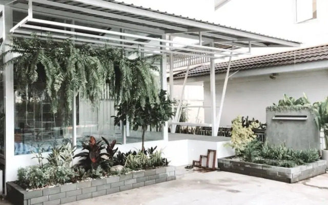Icare Residence & Hotel