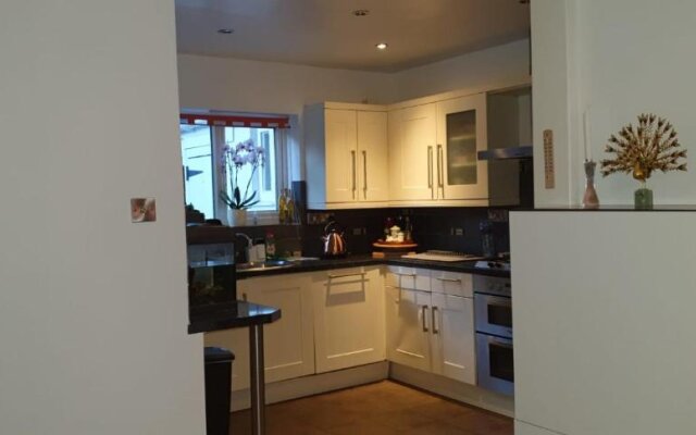 2 Bed semi-detached house