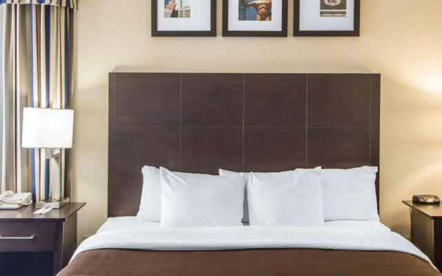 Quality Inn Tulsa - Downtown West