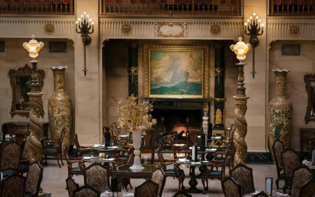 The Louie, A Davenport Hotel, Autograph Collection®