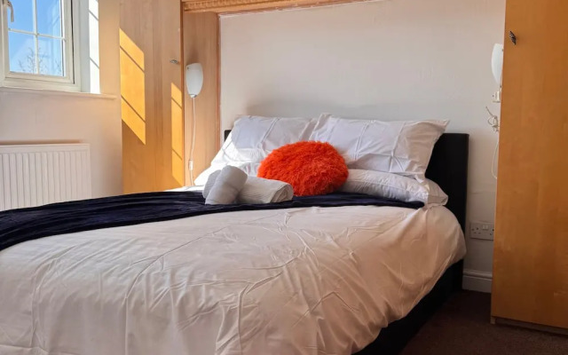 Chester House - 3 Bedrooms Ample Space
