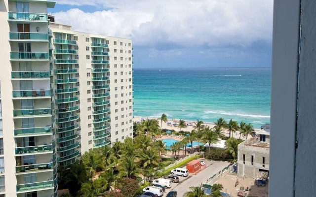 Private Residence at Ocean Residences