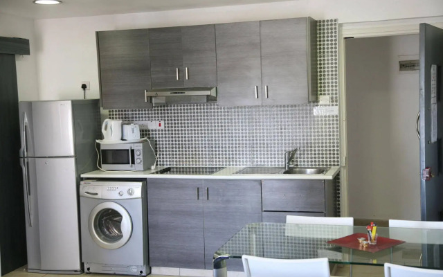 The Palms Hotel Apartments