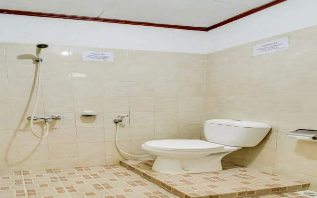 Penginapan Christina by OYO Rooms