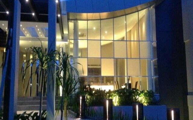 Grand Kecubung Hotel