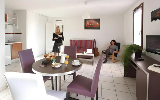 Adonis Carcassonne Résidence la Barbacane