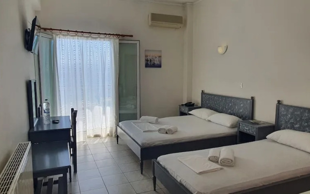 Artemis Hotel
