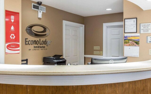 Econo Lodge Inn & Suites Cayce I-26 Airport