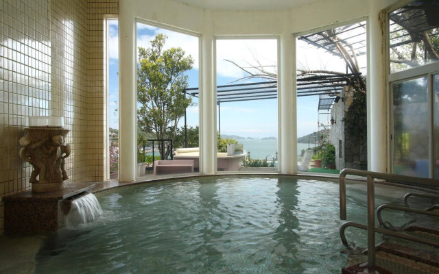 Hotel Maritime Kaikoen