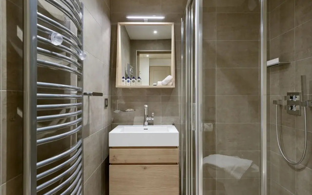 Le C Residence Apartment T3 Cabin A08