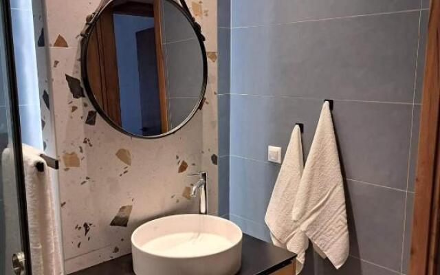 Courtyard Luxury Suites Marianthi