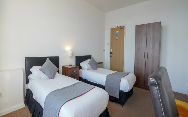 OYO Shanklin Beach Hotel