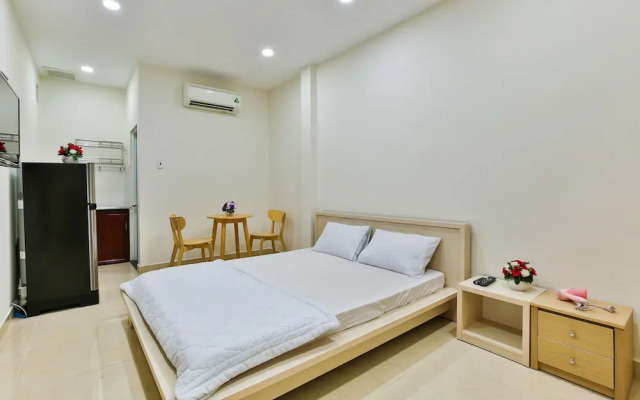 Goldstay 218