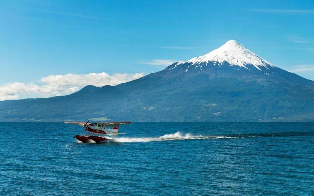 Hotel AWA Puerto Varas