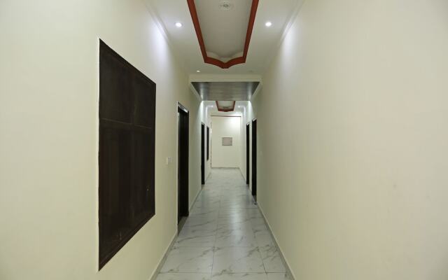 Capital O 9905 Hotel Doon Star