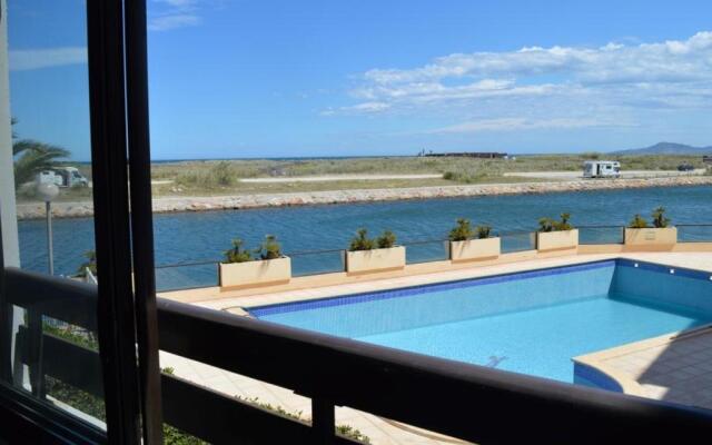 Appartement Saint-Cyprien, 2 pièces, 6 personnes - FR-1-225D-67