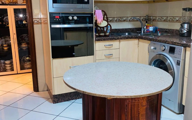 cozy and traditional apartment near the sea wifi!!