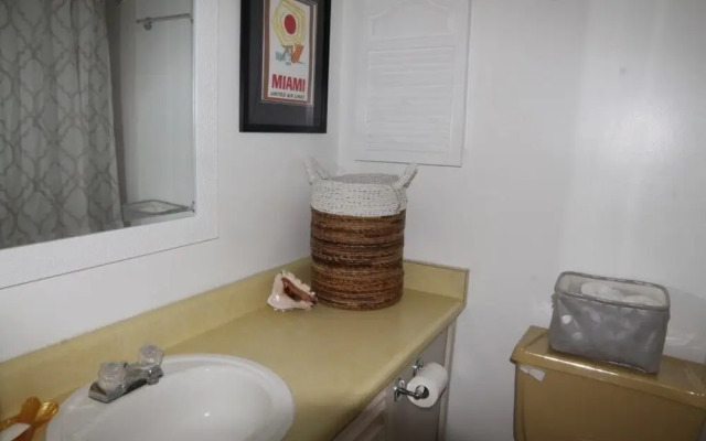 Pelican Inlet C218 2 Bedroom Condo by RedAwning