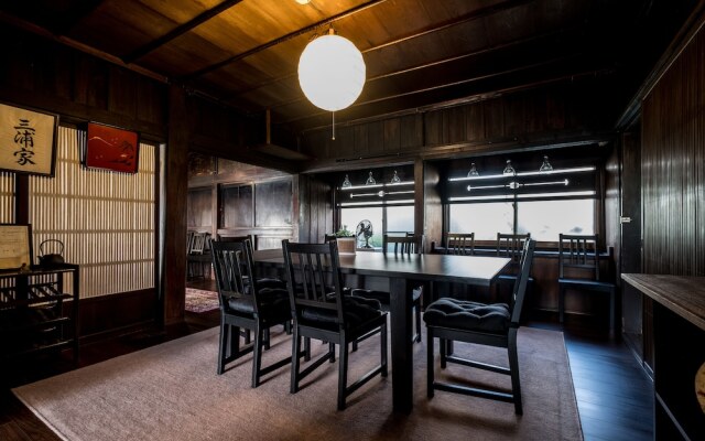 Classic Japan Living Miuraya