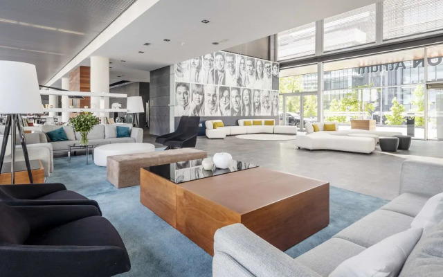 Отель ILUNION Atrium