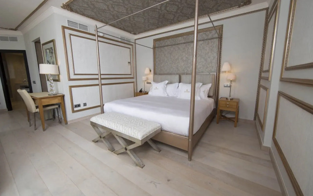 Las Dunas Grand Luxury Hotel