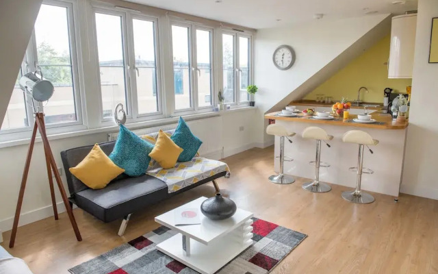 LUXURIOUS penthouse HEART of Cambridge