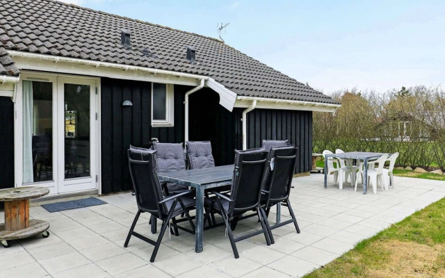 10 Person Holiday Home in Fjerritslev-by Traum