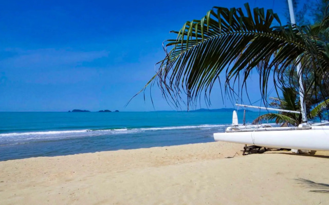 Front Samet Beach house with swimming pool