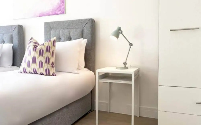 Modern Stylish 2 bedroom 2 Bath Apts.