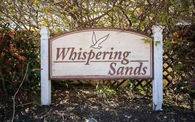 Siesta Beach Retreat Poolside 2BR Condo