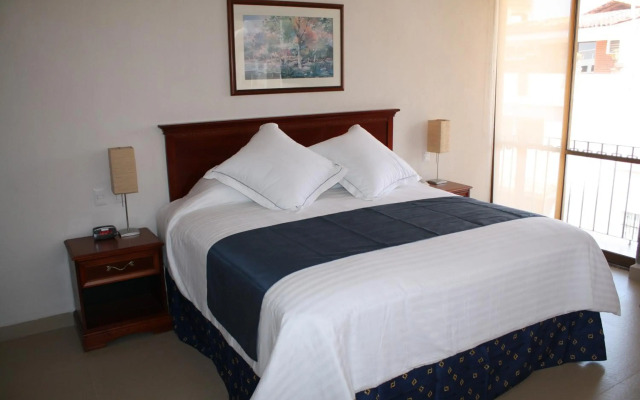 Hotel Porto Allegro - Near Malecon