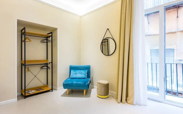 Modern Family Spacious Apartment Near Toledo