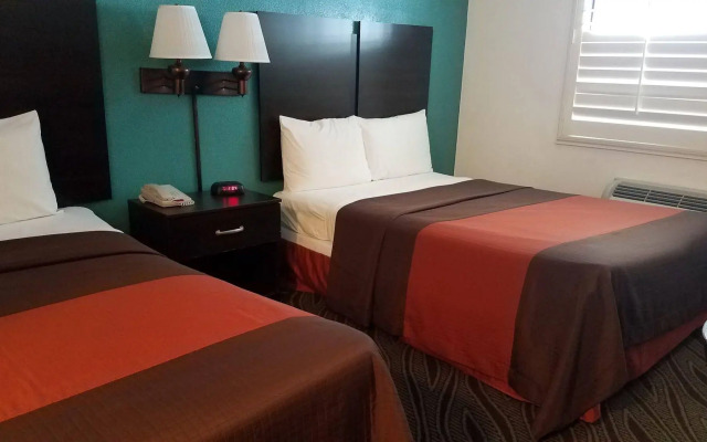 Sunset West Hotel, SureStay Collection by Best Western