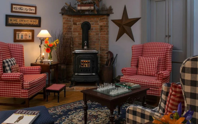 1825 Inn Bed and Breakfast