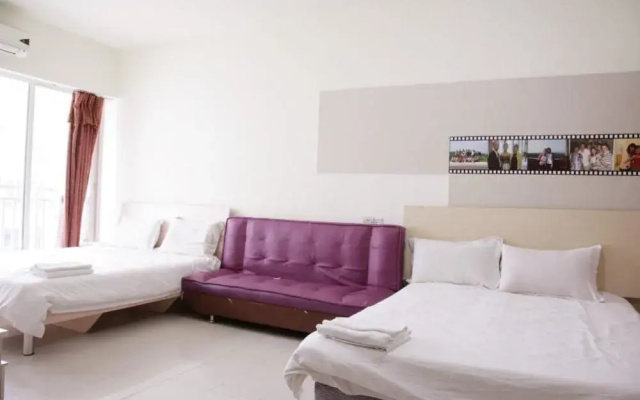She Hehe Service Apartment (Guangzhou Weinan University Subway Station)
