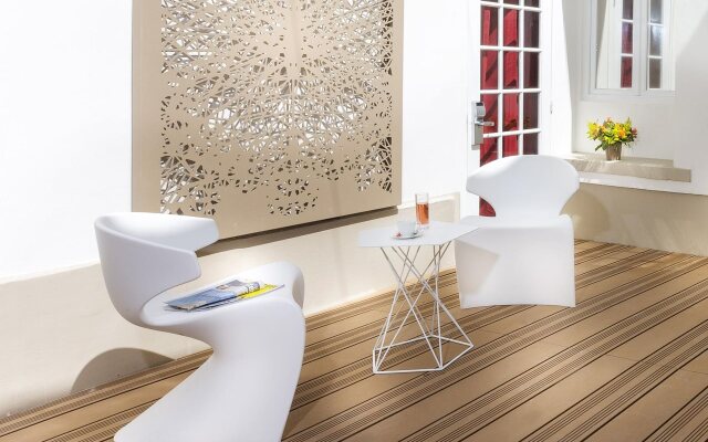 Hotel Eiffel Segur