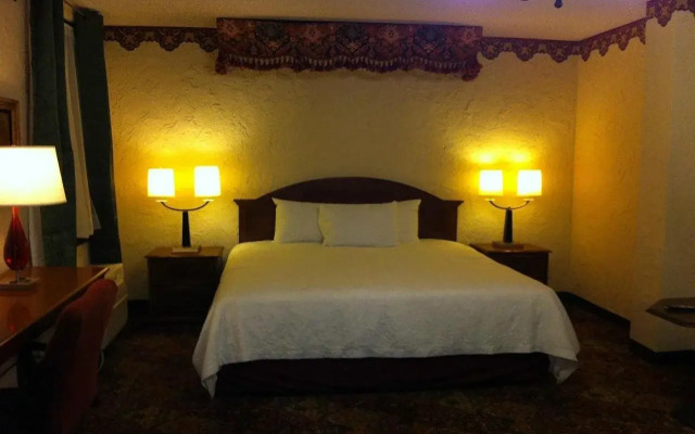 Hotel Royer Urbana, Tapestry Collection By Hilton