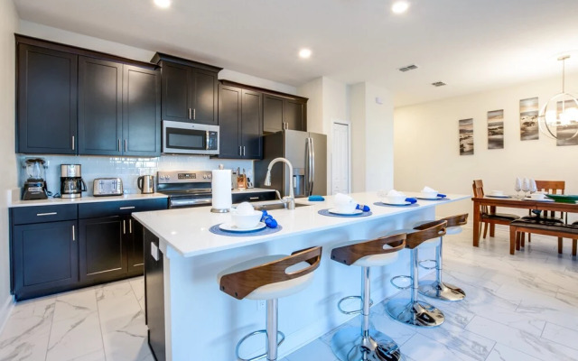 Stinger Drive villa 8953 Champions Gate