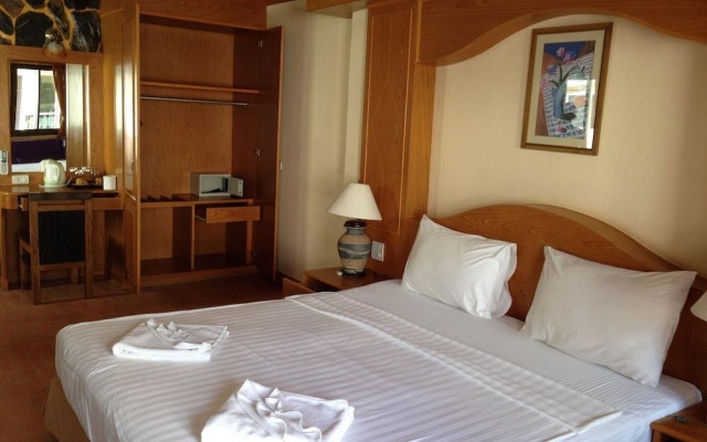 Ruen Thai Guesthouse Patong – Guest Rooms – Patong