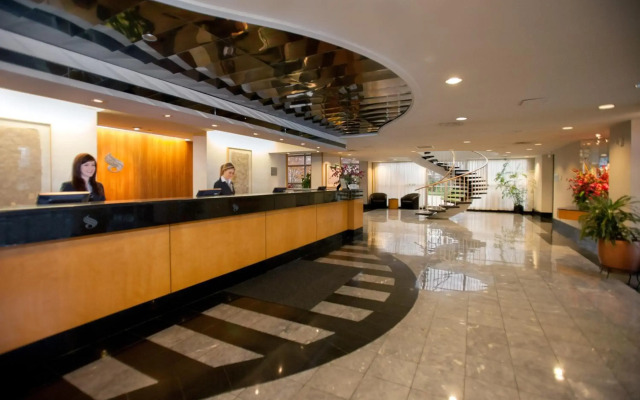 Somerset Inn
