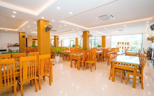 Quang Vinh Hotel