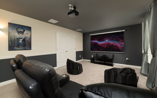 Tr_531r Champions 8 Bedroom Home