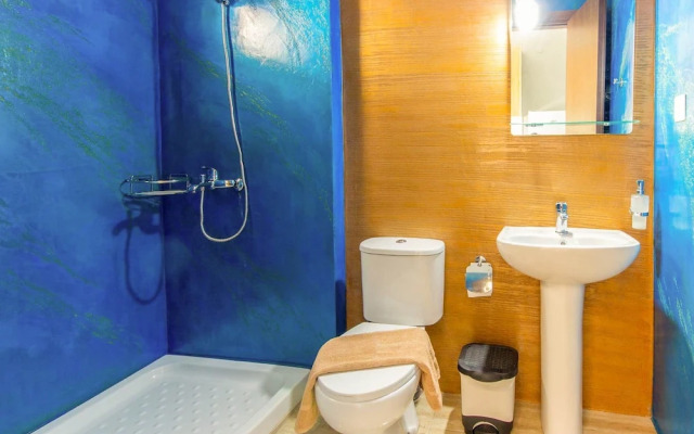 Aigli Garden Getaway, Steps From Vrasna Beach
