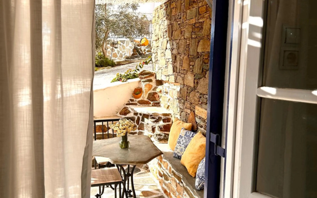 Cyclades Hotel